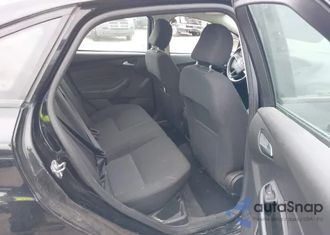 2017 Ford Focus Se z USA, uszkodzony, nr VIN 1FADP3FE5HL316446